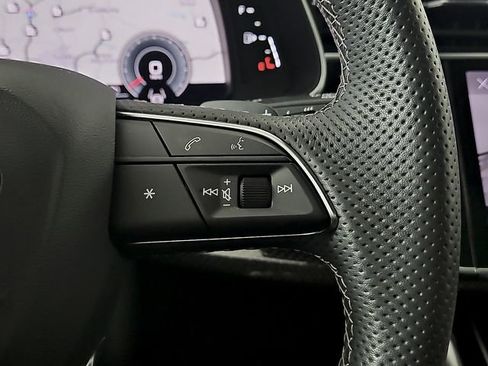 Used 2023 Audi SQ8 Prestige image 24