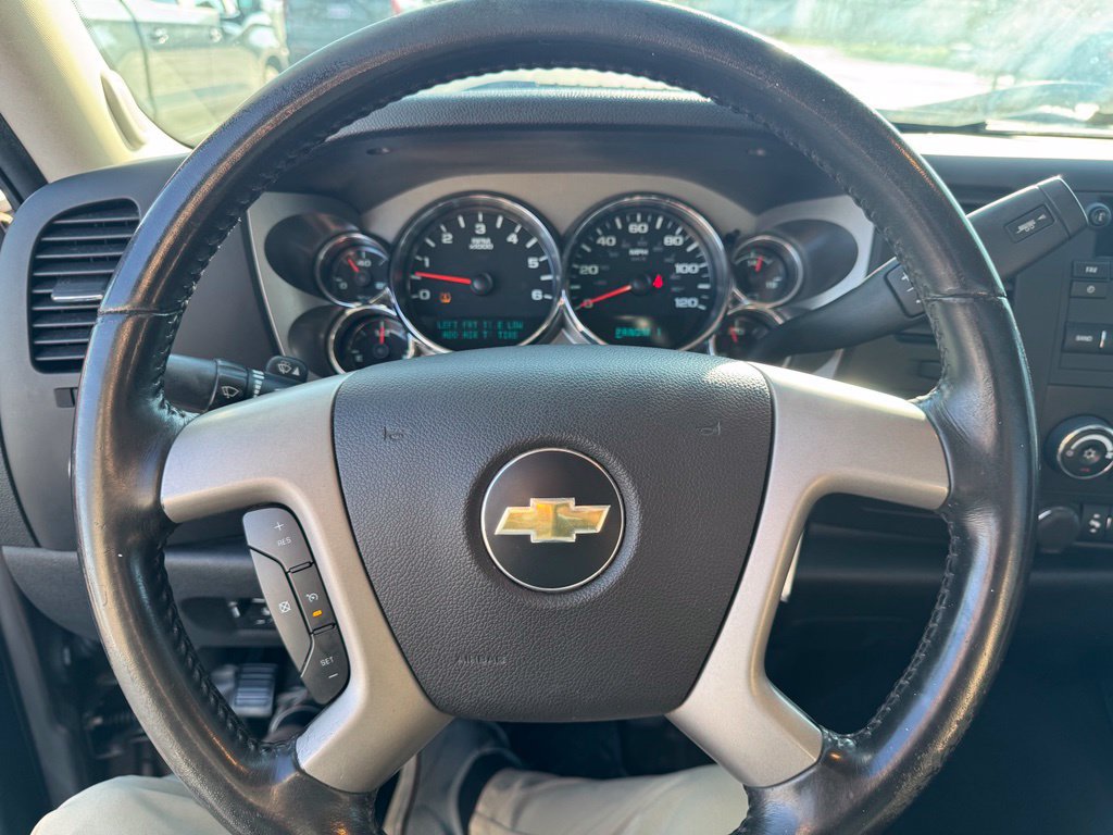 Used 2013 Chevrolet Silverado 2500 LT w/ Convenience Package AWD/4WD image 16