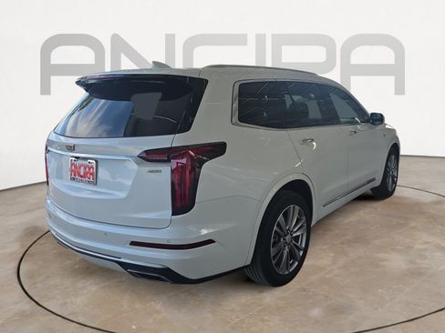 Used 2023 Cadillac XT6 Premium Luxury FWD image 8