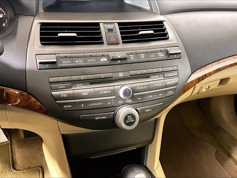 Used 2011 Honda Accord EX-L image 23