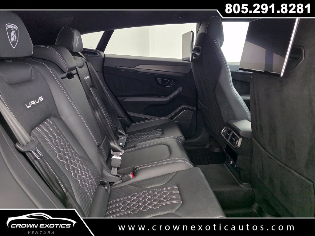 Used 2024 Lamborghini Urus Performante AWD/4WD image 14