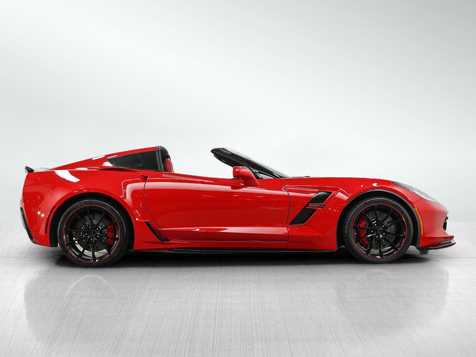 Used 2019 Chevrolet Corvette Grand Sport RWD image 7