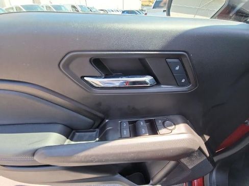 Used 2024 Chevrolet Colorado LT w/ LT Convenience Package II RWD image 24