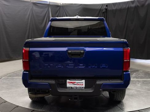 Used 2025 Toyota Tacoma TRD Sport AWD/4WD image 9