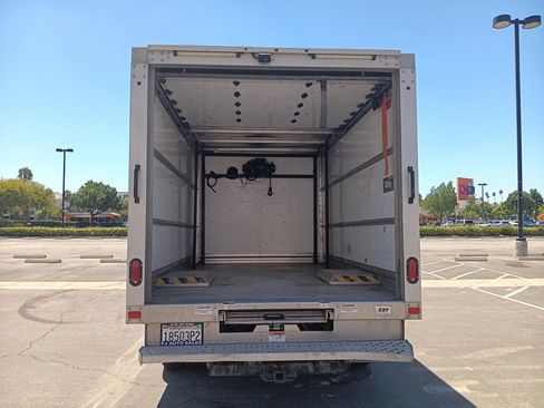 Used 2019 Ford Transit 350 156 DRW RWD image 9