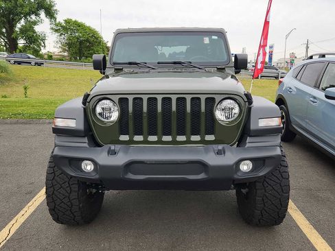Used 2023 Jeep Wrangler Unlimited Sport AWD/4WD image 2