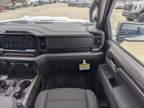 New 2026 GMC Sierra 1500 Elevation w/ Preferred Package image 4