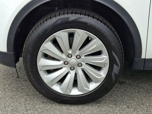 Used 2020 Land Rover Discovery Sport SE AWD/4WD image 8