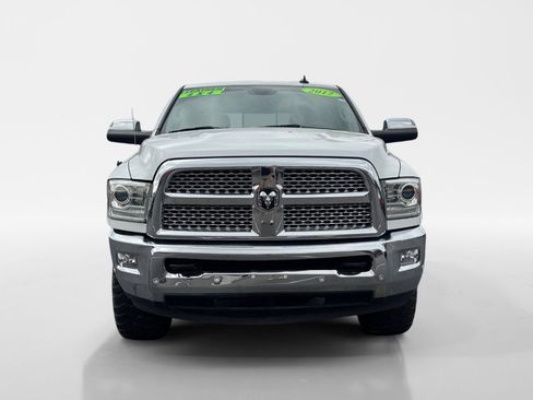 Used 2017 RAM 2500 Laramie AWD/4WD image 9