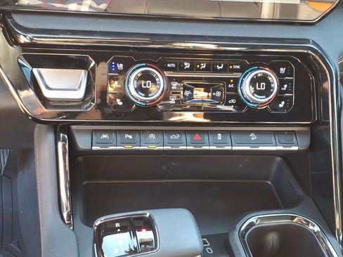 Certified 2025 GMC Sierra 1500 AT4 w/ AT4 Premium Package image 19