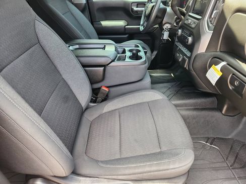 Used 2022 Chevrolet Silverado 1500 Custom Trail Boss w/ LPO, Dark Essentials Package AWD/4WD image 12