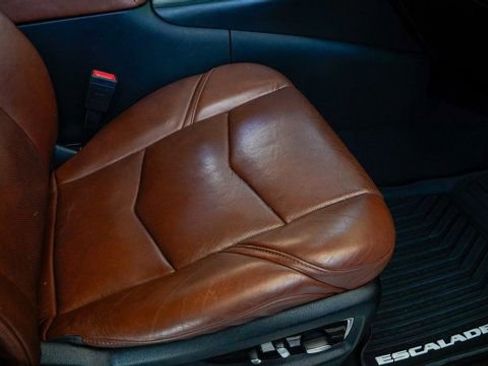 Used 2019 Cadillac Escalade ESV Premium Luxury image 83