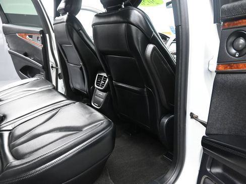 Used 2020 Lincoln Nautilus Reserve w/ Equipment Group 201A AWD/4WD image 22