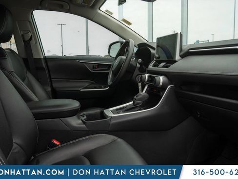 Used 2024 Toyota RAV4 LE FWD image 20