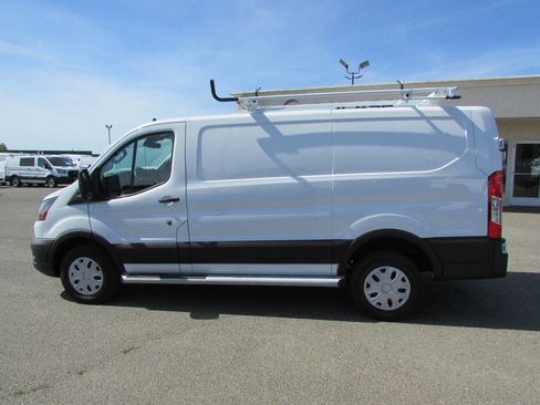 Used 2024 Ford Transit 250 Low Roof w/ Exterior Upgrade Package RWD image 10
