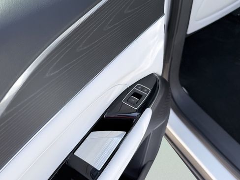 Used 2024 Cadillac Lyriq Luxury RWD image 46