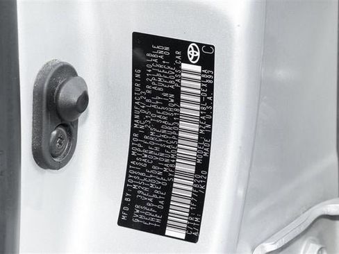 Used 2023 Toyota Corolla LE image 16