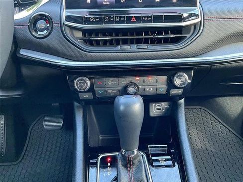 Used 2023 Jeep Compass Trailhawk AWD/4WD image 24