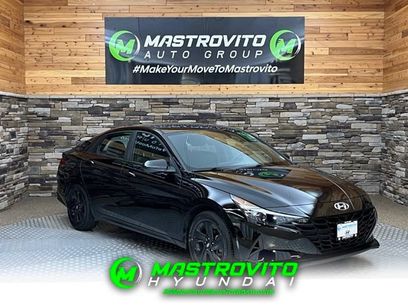 Used 2023 Hyundai Elantra Blue