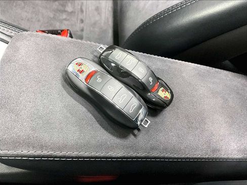 Used 2015 Porsche Boxster GTS image 31