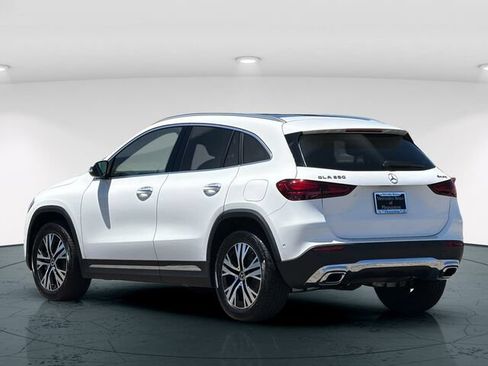 Certified 2026 Mercedes-Benz GLA 250 4MATIC image 5
