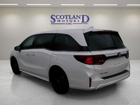 Used 2025 Honda Odyssey Sport-L image 8