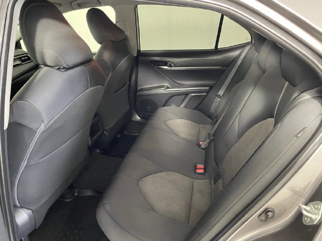 Used 2021 Toyota Camry LE FWD image 17