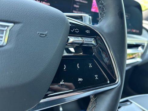 Used 2025 Cadillac Lyriq Sport RWD image 24
