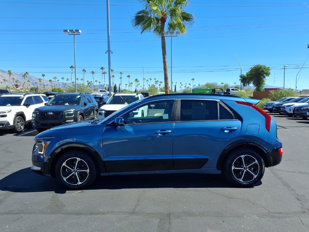 Used 2025 Kia Niro FWD image 14