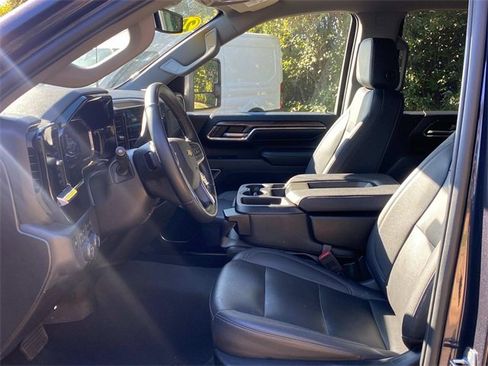 Used 2024 Chevrolet Silverado 2500 LTZ image 11