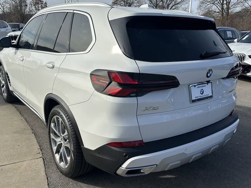 Used 2026 BMW X5 xDrive40i w/ Premium Package AWD/4WD image 8