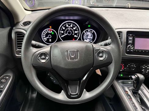 Used 2022 Honda HR-V LX image 12
