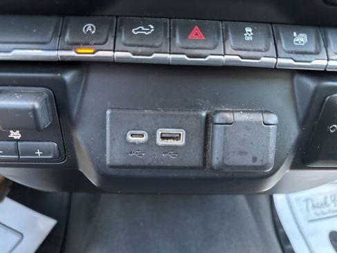 Used 2019 GMC Sierra 1500 SLE w/ SLE Value Package image 43