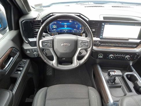 Used 2022 Chevrolet Silverado 1500 RST w/ Z71 Off-Road Package AWD/4WD image 11