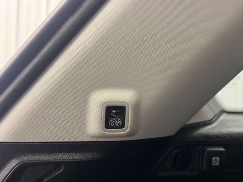 Used 2023 Jeep Grand Cherokee Laredo w/ Luxury Tech Group I image 18