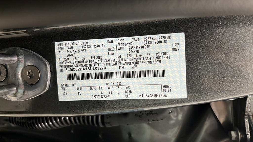 Used 2025 Lincoln Corsair Reserve AWD/4WD image 28
