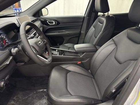 New 2026 Jeep Compass Latitude image 4