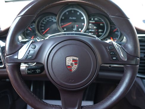Used 2014 Porsche Panamera AWD/4WD image 21