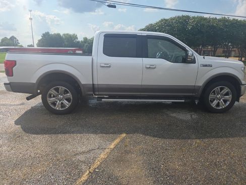 Used 2019 Ford F150 Lariat w/ Equipment Group 502A Luxury RWD image 14