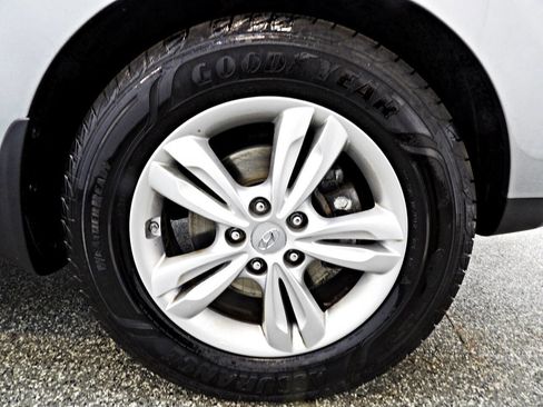 Used 2012 Hyundai Tucson GLS image 21