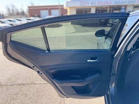 Used 2022 Nissan Altima 2.5 SV w/ SV Premium Package image 35