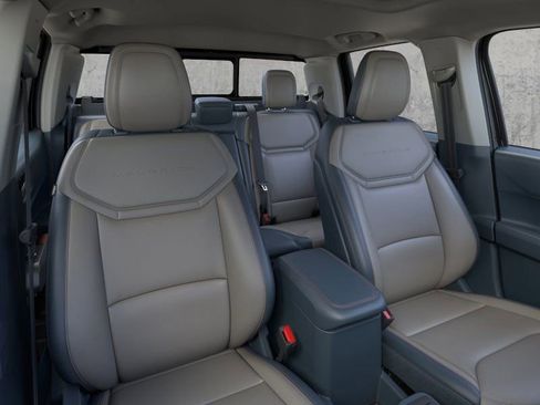 New 2026 Ford Maverick Lariat image 11
