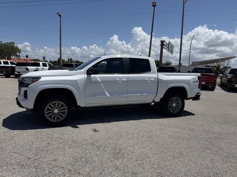 Used 2023 Chevrolet Colorado LT w/ LT Convenience Package II AWD/4WD image 10