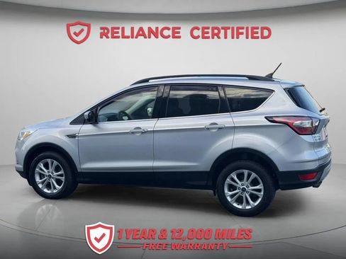 Used 2018 Ford Escape SE w/ SE Sync 3 Package AWD/4WD image 3