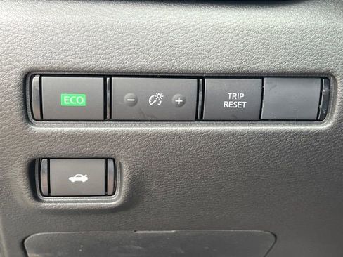 New 2025 Nissan Sentra SR w/ Midnight Edition image 30