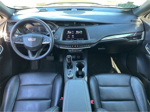 Certified 2023 Cadillac XT4 Luxury w/ Cold Weather Package image 16