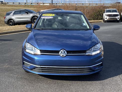Used 2021 Volkswagen Golf 4-Door image 2