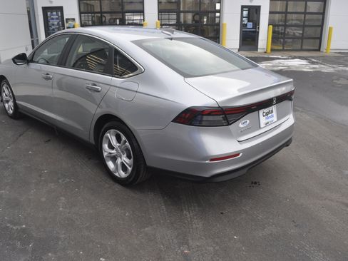 Certified 2025 Honda Accord LX image 5