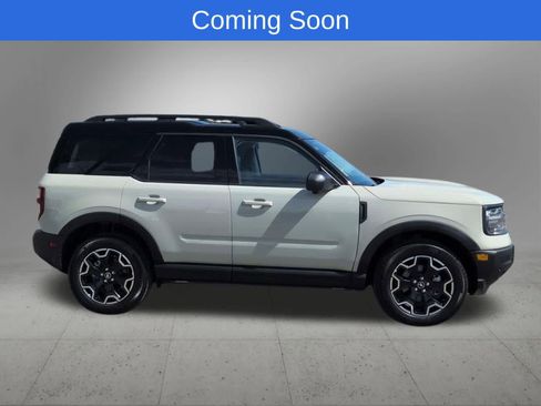 Used 2025 Ford Bronco Sport Outer Banks w/ Outer Banks Tech Package+ AWD/4WD image 7