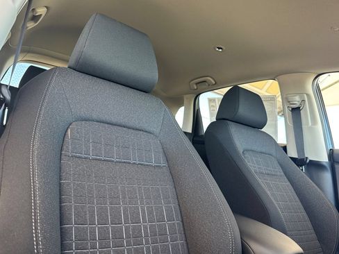 New 2027 Honda HR-V LX image 18
